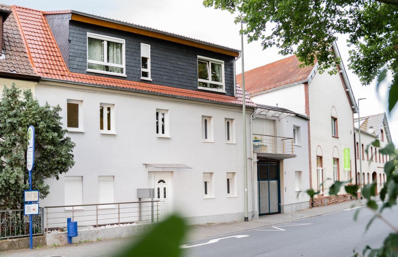 Main Appartments Frankfurt Airport Kelsterbach Bagian luar foto