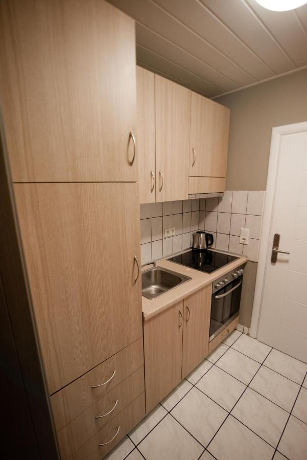 Main Appartments Frankfurt Airport Kelsterbach Bagian luar foto