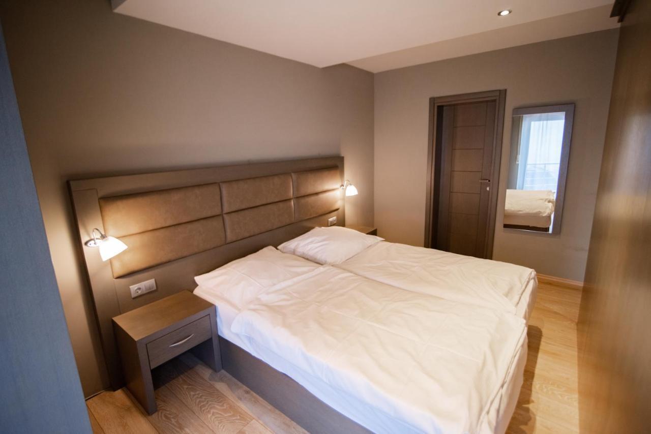Main Appartments Frankfurt Airport Kelsterbach Bagian luar foto
